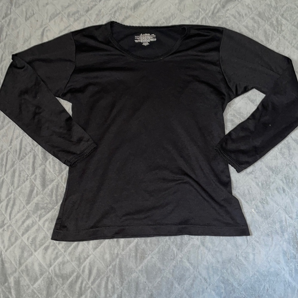 Black long sleeve tee